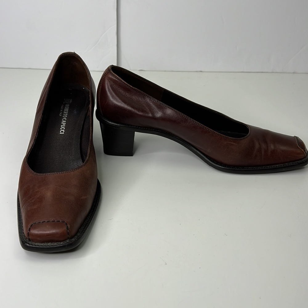 Roberto Capucci classic brown leather heeled loafer - Picture 3 of 8
